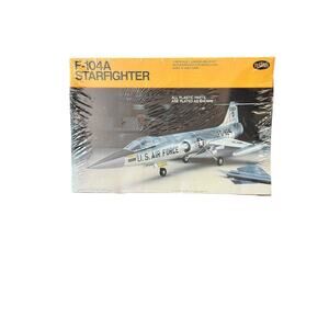 Testors Model kit #203 F-104A Starfighter box opened 1/48 kit Factory Sealed